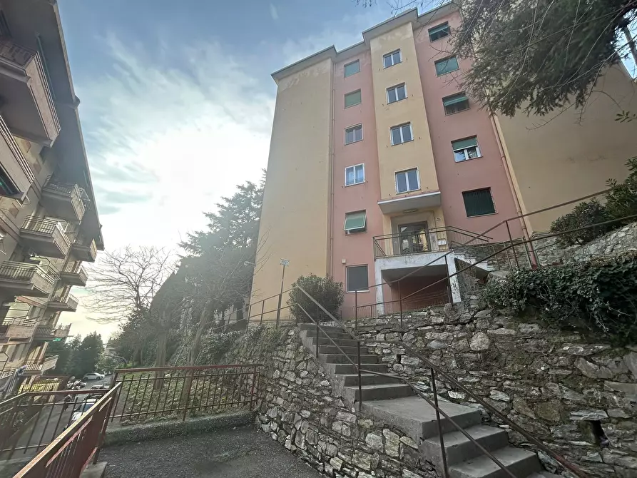 Immagine 20 di Quadrilocale in vendita  a Genova