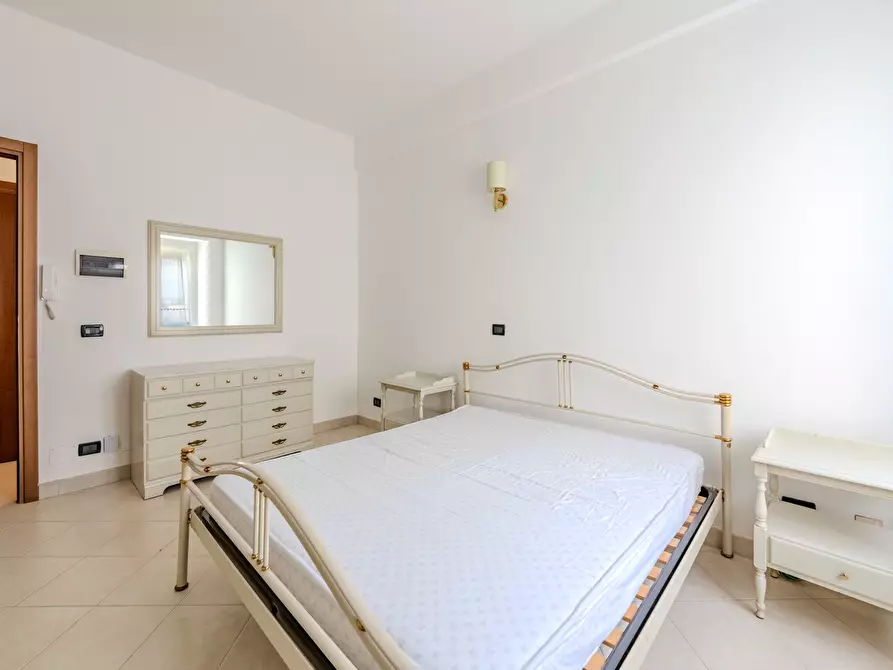 Immagine 3 di Pentalocale in vendita  in Vico Tana 1 a Genova