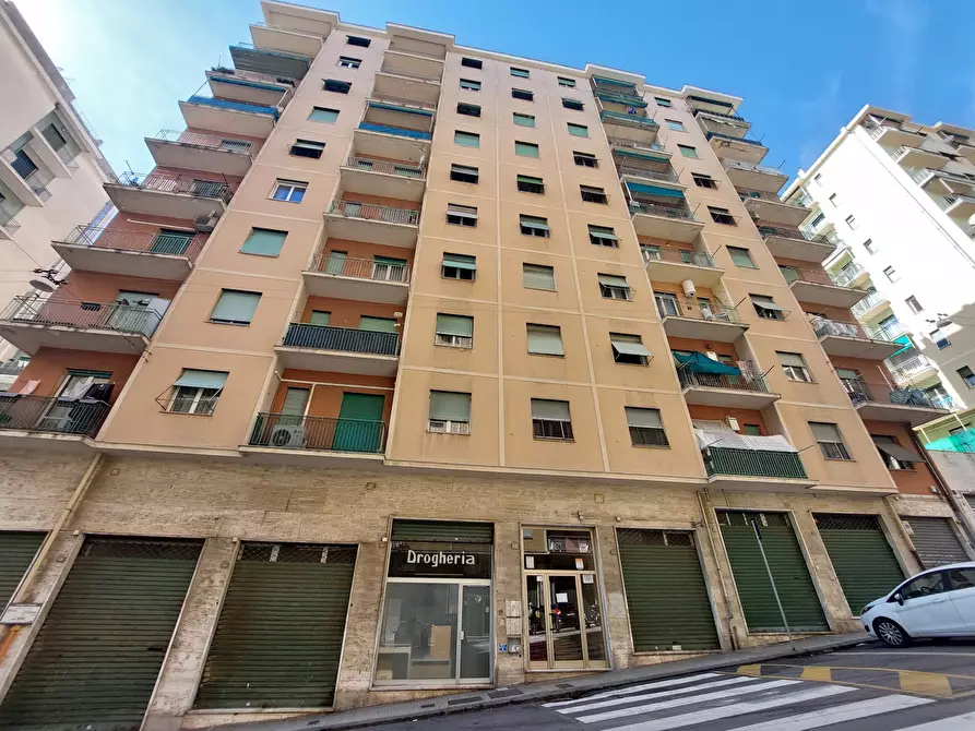 Immagine 5 di Bilocale in vendita  in Via Bartolomeo Carrea a Genova