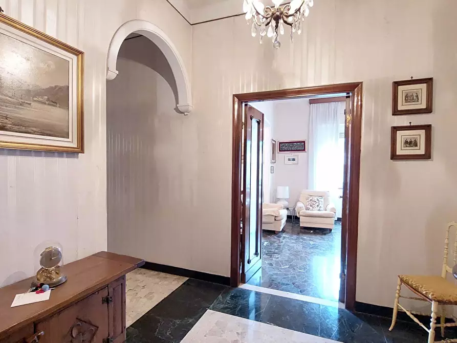 Immagine 42 di Quadrilocale in vendita  in Via Sturla 54 a Genova