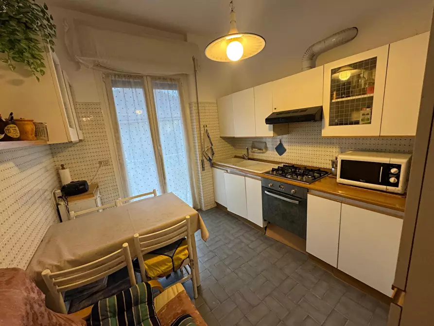 Immagine 14 di Bilocale in vendita  in Viale Enrico Millo a Chiavari