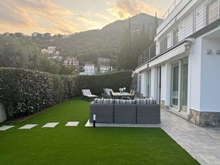 Immagine 47 di Villa in vendita  in Via Adelasia 139 a Alassio