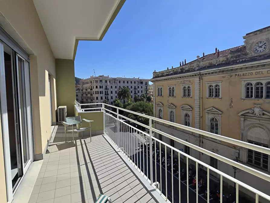 Immagine 24 di Quadrilocale in affitto  in Via Giuseppe Mazzini 79 a Alassio