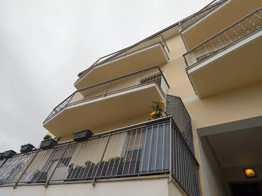 Immagine 34 di Trilocale in vendita  in Via tetti rossi a Alassio