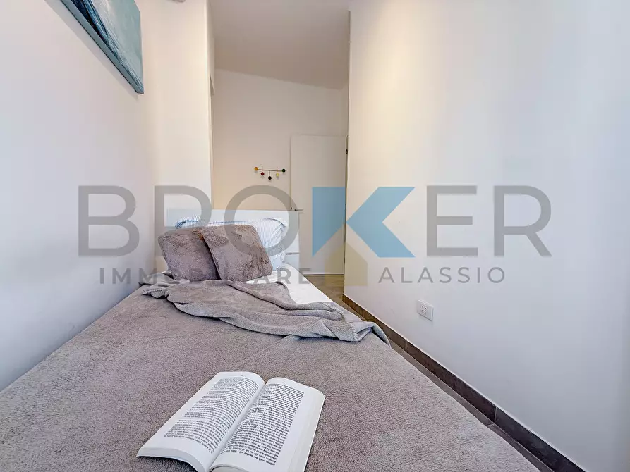 Immagine 15 di Trilocale in vendita  in Via Neghelli 56 a Alassio