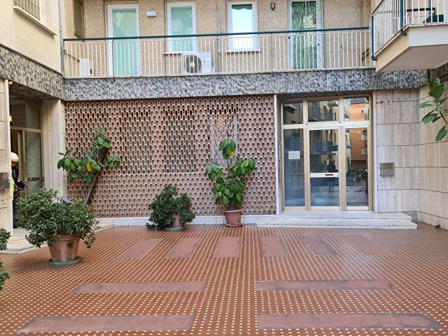 Immagine 12 di Bilocale in vendita  in Corso Europa a Alassio