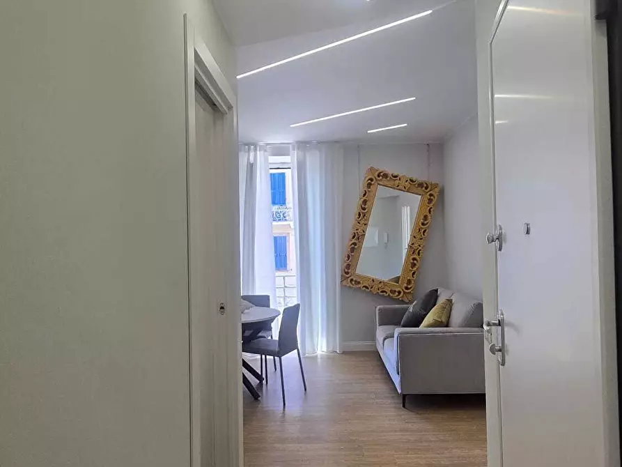 Immagine 29 di Trilocale in vendita  in Corso Dante Alighieri 198 a Alassio