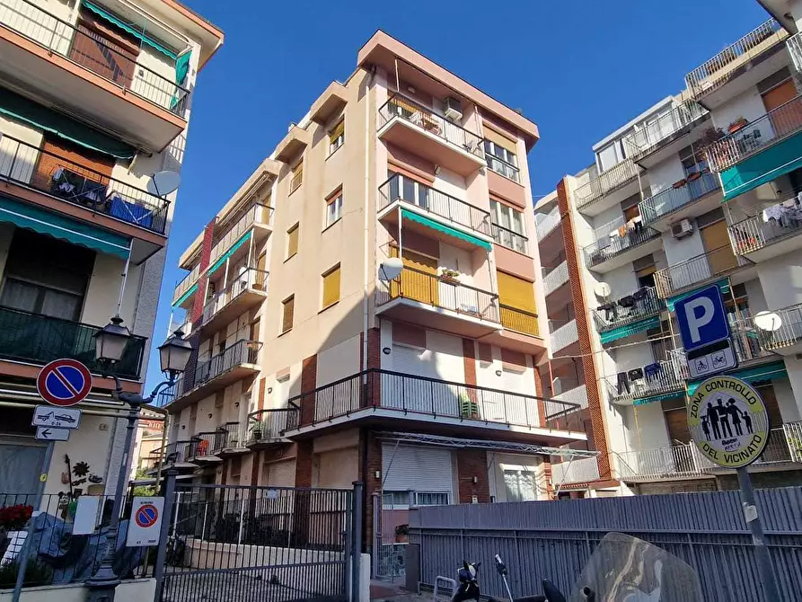 Immagine 1 di Trilocale in vendita  in Via Privata Piani Romanii 8 a Alassio