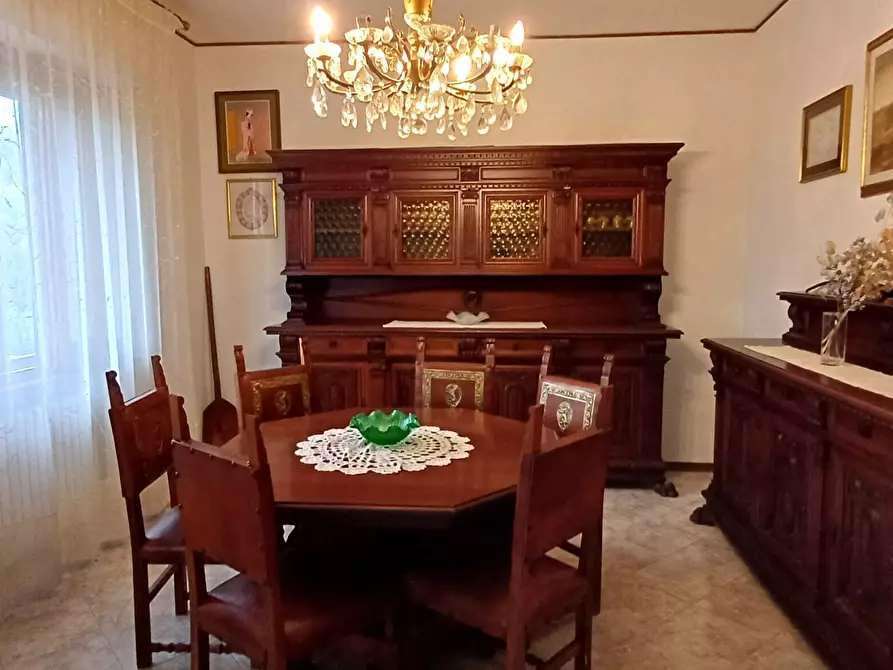 Immagine 15 di Pentalocale in vendita  in Via Fratelli Rosselli a Chiusi