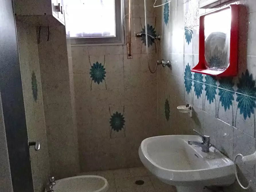 Immagine 24 di Pentalocale in vendita  in Via Marcello Garosi a Massa