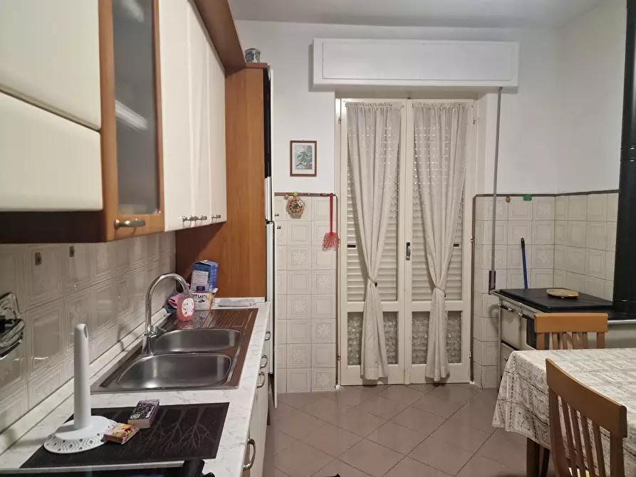 Immagine 9 di Quadrilocale in vendita  in Str. Tiberina Nord 159 a Perugia