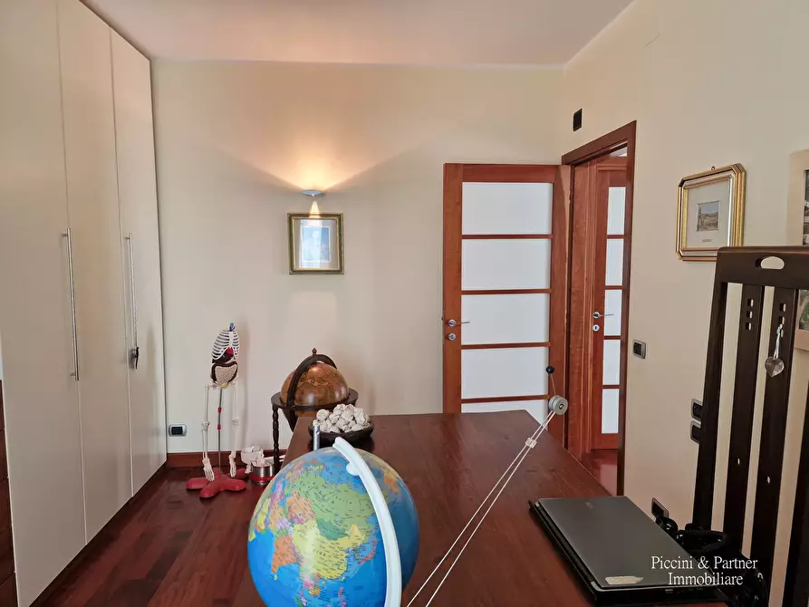 Immagine 35 di Villa in vendita  in Località Ferretto 48 a Castiglione Del Lago