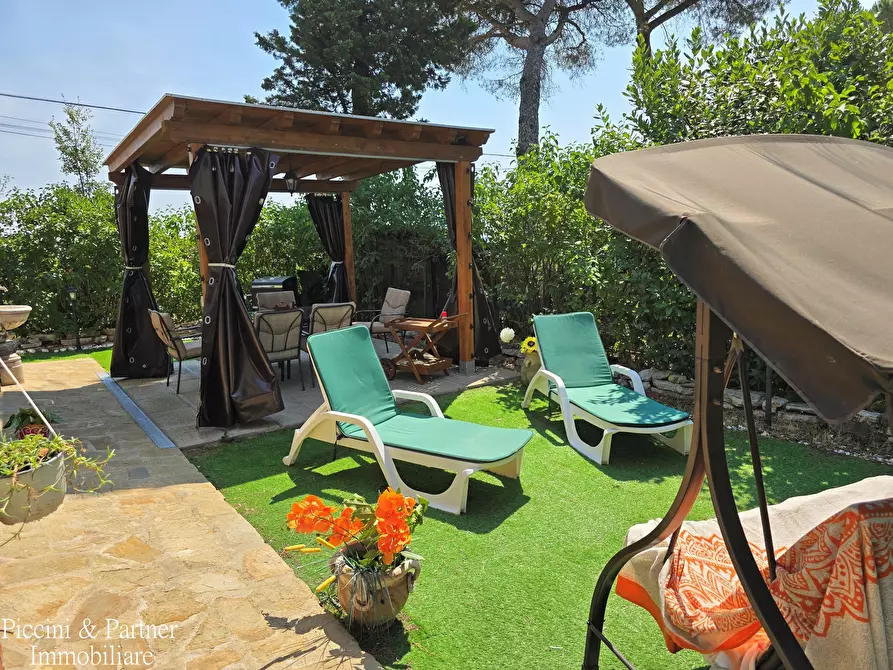 Immagine 66 di Villa in vendita  in Via IV Novembre 15 a Passignano Sul Trasimeno