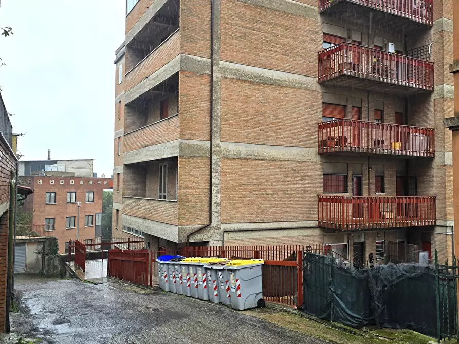 Immagine 2 di Pentalocale in vendita  in Via Frà Bevignate 14 a Perugia