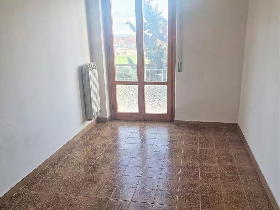 Immagine 31 di Pentalocale in vendita  in Via Console Flaminio a Tuoro Sul Trasimeno