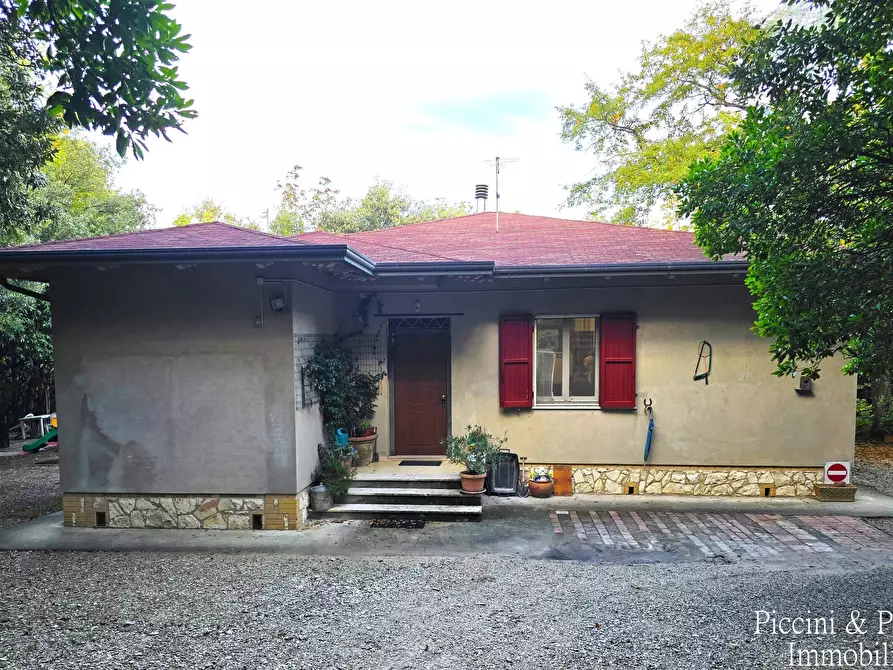 Immagine 5 di Villa in vendita  in Località Cinque Cerri a Bettona