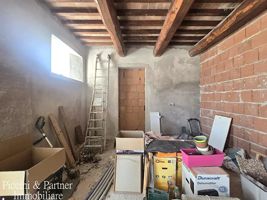 Immagine 49 di Rustico / casale in vendita  in Strada Settevalli 1157 a Perugia