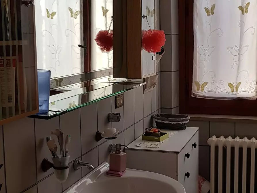 Immagine 25 di Porzione di casa in vendita  in Via Etruria a Castiglione Del Lago