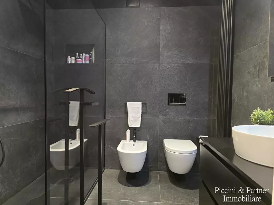Immagine 30 di Pentalocale in vendita  in Via Roberto Arcaleni a Città Di Castello