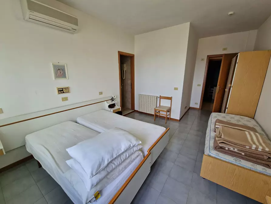 Immagine 21 di Albergo/B&B/Residence in vendita  in Via Po a Chianciano Terme