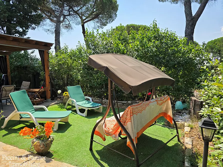 Immagine 65 di Villa in vendita  in Via IV Novembre 15 a Passignano Sul Trasimeno