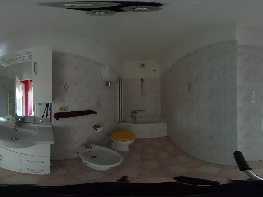 Immagine 25 di Trilocale in vendita  in Piazza Balilla 11 a Castiglione Del Lago