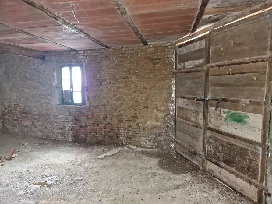 Immagine 56 di Rustico / casale in vendita  in Località Guidonami a Castiglione Del Lago