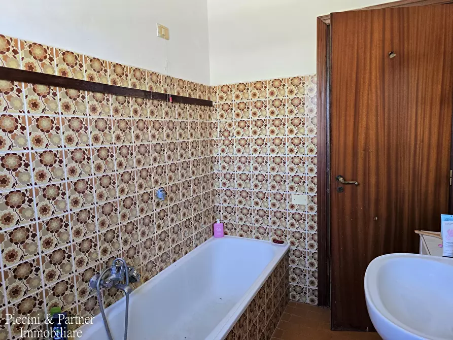 Immagine 40 di Pentalocale in vendita  in Via Bramante 22 a Perugia