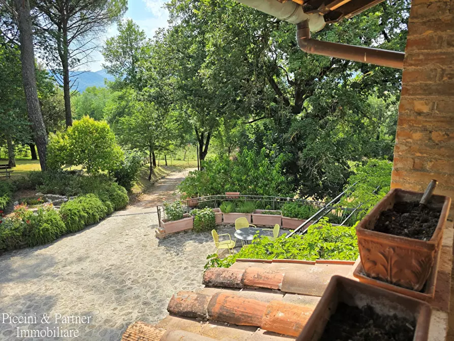 Immagine 51 di Rustico / casale in vendita  in Strada Ponte Resina - Monte Acutello 1 a Perugia