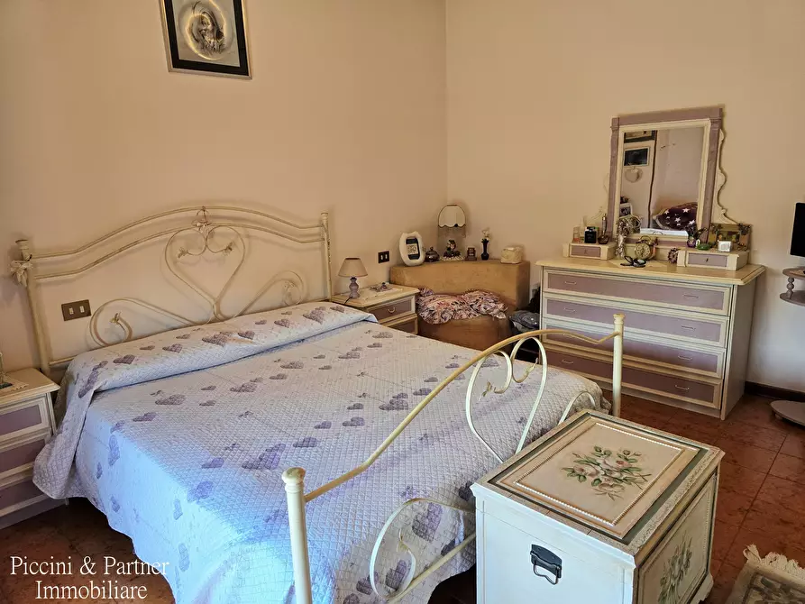 Immagine 37 di Pentalocale in vendita  a Tuoro Sul Trasimeno