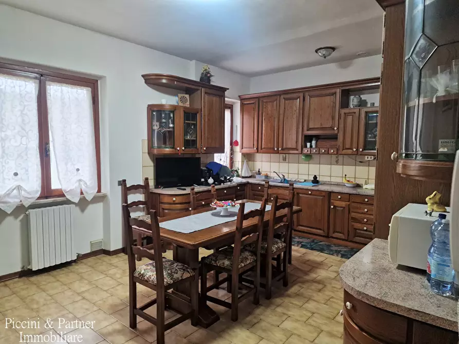 Immagine 7 di Casa bifamiliare in vendita  in Viale Ranchi 2 a Umbertide