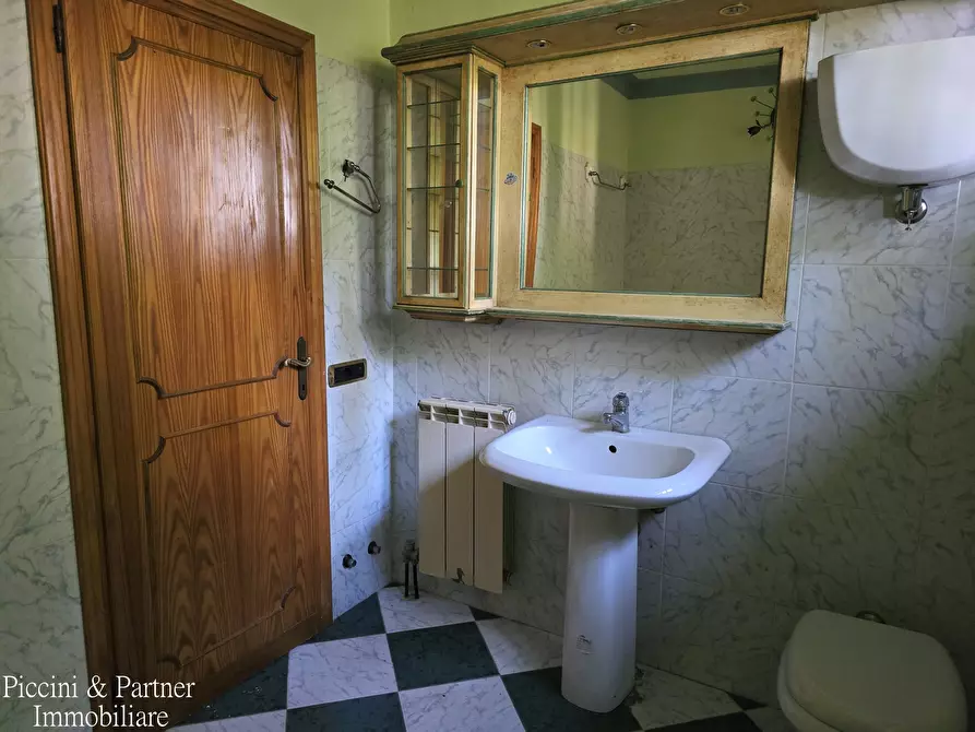 Immagine 27 di Baita in vendita  in Via dei Cespugli 10 a Passignano Sul Trasimeno