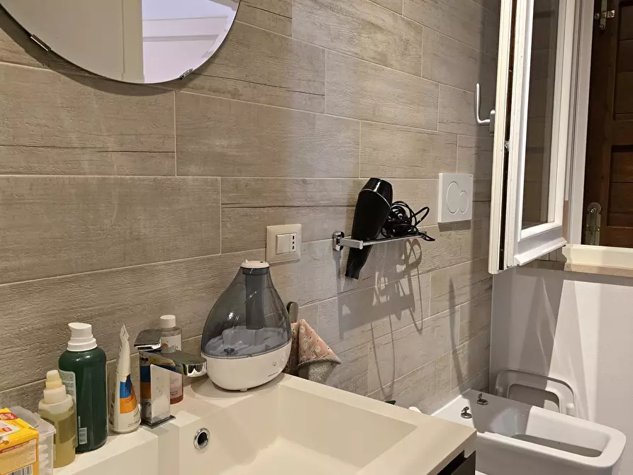 Immagine 25 di Villa in vendita  in Località Bertoni a Castiglione Del Lago