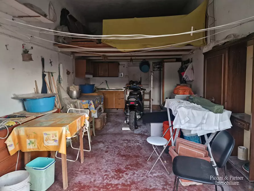 Immagine 43 di Quadrilocale in vendita  in Str. Tiberina Nord 159 a Perugia