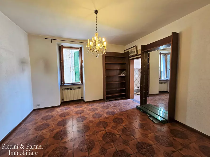 Immagine 40 di Pentalocale in vendita  in Via Imbriani 38 a Perugia