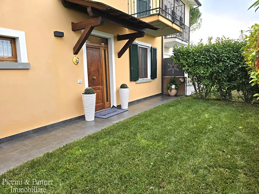 Immagine 8 di Villa in vendita  in C.a. Monsigliolo a Cortona