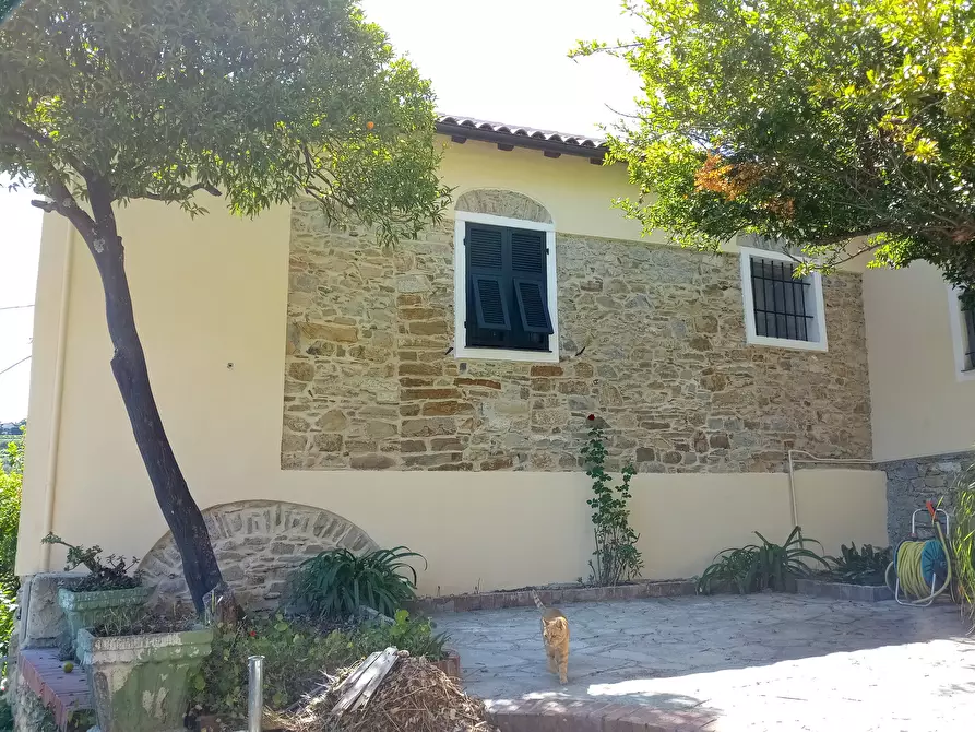 Immagine 32 di Rustico / casale in vendita  in via Glori 36 a Diano San Pietro