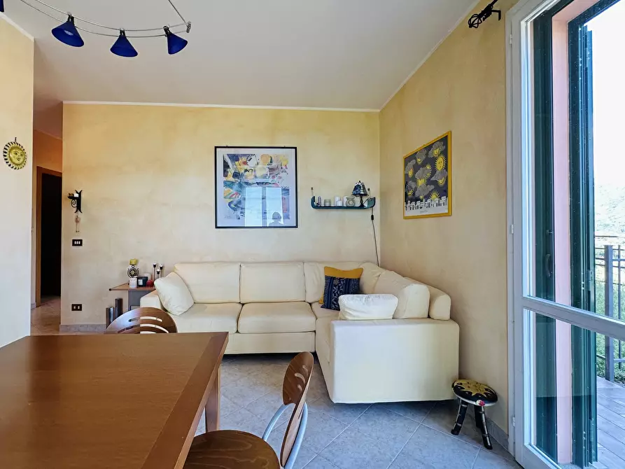 Immagine 12 di Trilocale in vendita  in Borgata Ascheri 15 a Diano Arentino