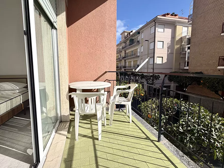 Immagine 16 di Quadrilocale in vendita  in Corso Europa 38 a Diano Marina