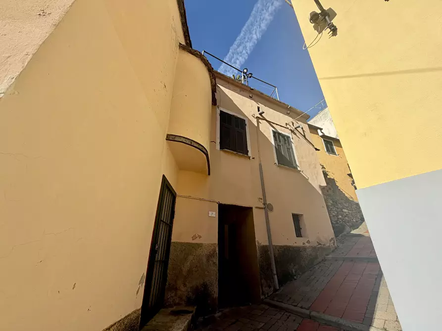 Immagine 3 di Porzione di casa in vendita  in Via Partigiani a Diano San Pietro