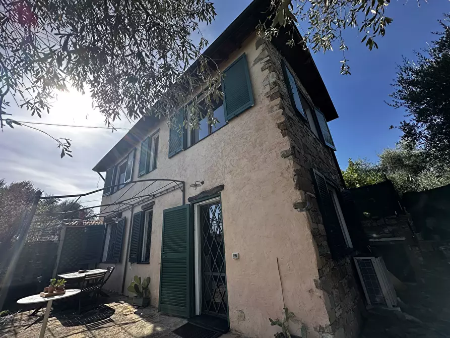 Immagine 33 di Rustico / casale in vendita  in Via Madonna Della Neve a Diano Castello