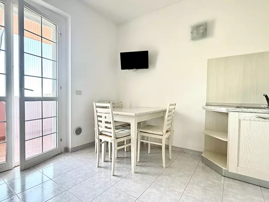 Immagine 16 di Bilocale in vendita  in Gli Olivi 4c a Diano Arentino