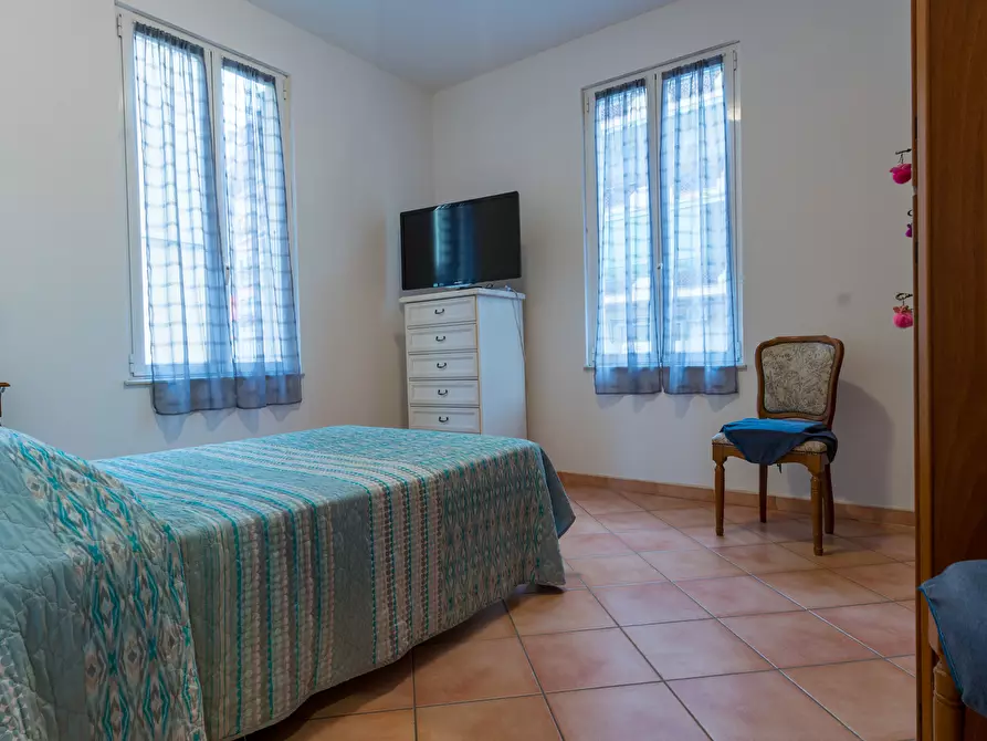 Immagine 44 di Quadrilocale in vendita  in Via Generale A. Lamarmora 221 a San Remo