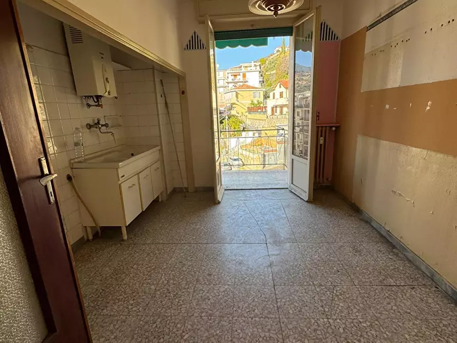 Immagine 26 di Trilocale in vendita  in Via Galileo Galilei 639 a San Remo