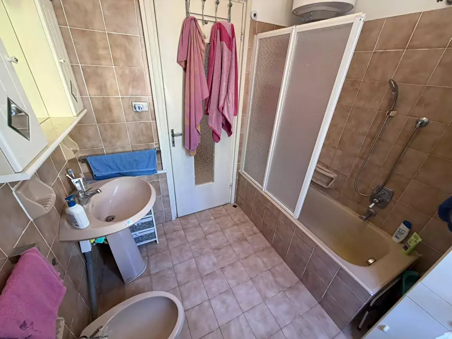 Immagine 23 di Quadrilocale in vendita  in Via Martiri della Libertà 330 a San Remo