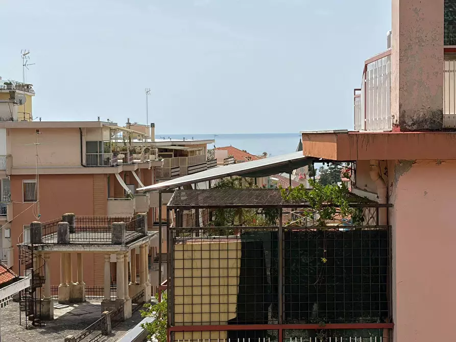 Immagine 12 di Trilocale in vendita  in Via Lamarmora 161 a San Remo