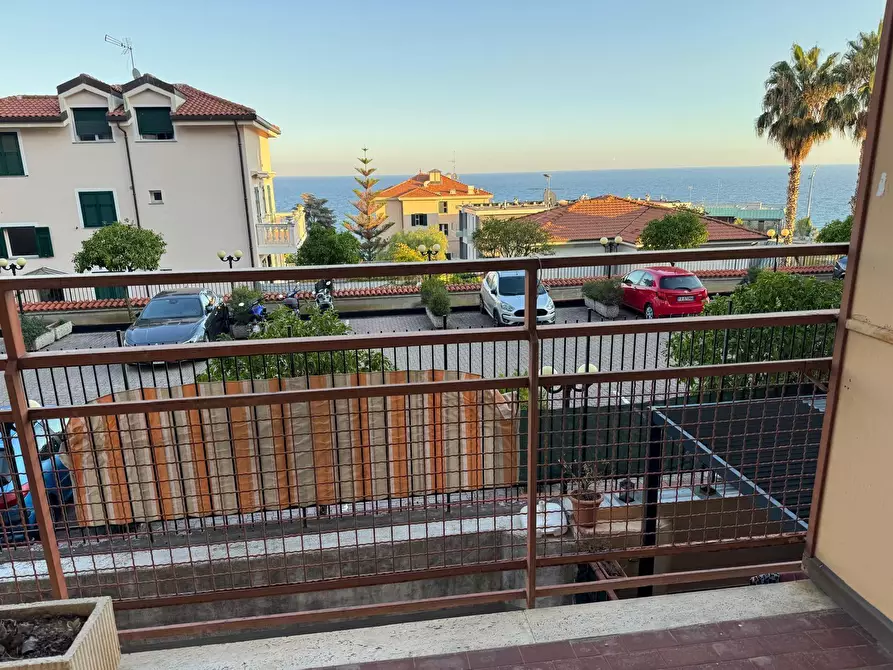 Immagine 3 di Trilocale in vendita  in Via Padre Semeria 101 a San Remo