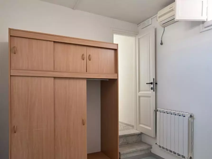 Immagine 12 di Appartamento in affitto  a Viareggio