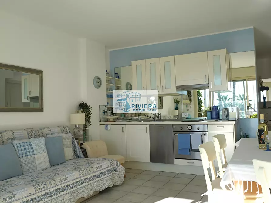 Immagine 44 di Bilocale in vendita  in Via Gianni Cozzi 1 a Santo Stefano Al Mare