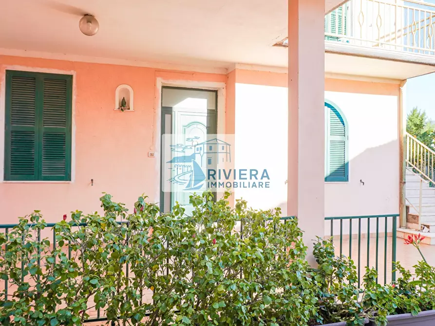 Immagine 4 di Appartamento in vendita  in Corso Villaregia a Riva Ligure